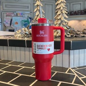 Stanley 40oz Quencher Valentines Target Edition